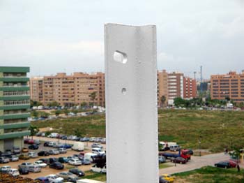 30 - AQUI ESTOY ESPERANDO QUE ME MONTEN LA TORRE Y PODER SUJETARLA