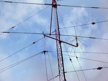 93 - VISTA DEL DEL BRAZO CON LAS ANTENAS